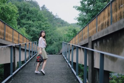 ​关于想喝酒说说心情短语 心情难过想喝酒的说说