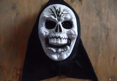 面具励志人生感悟 关于“面具”有哲理的句子有哪些？