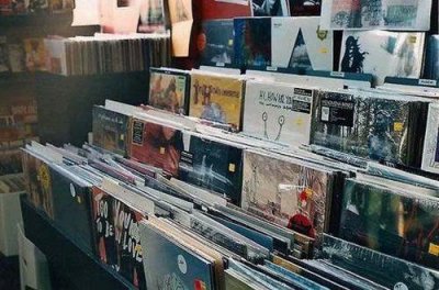 ​简洁的伤感爱情句子40条