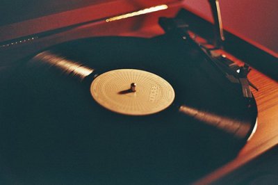 ​个性签名伤感女生好累(精选75句)